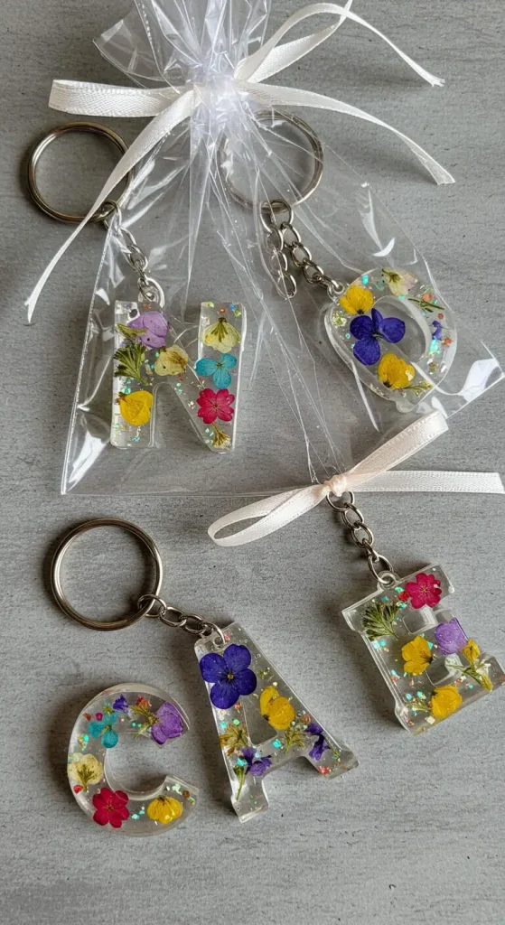 9 Craft Ideas For Teens To Sell 5 4. Resin Keychains