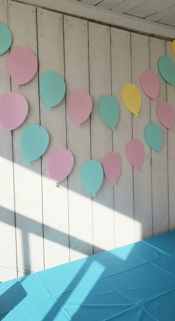 13 Craft Ideas With Paper For Birthday 10 9. Paper Balloon Garland