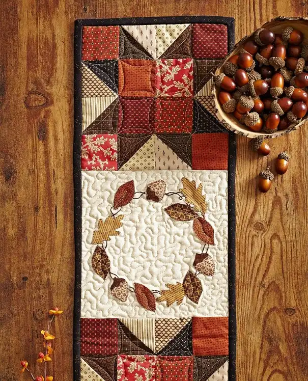 Appliqué Acorn Wreath Table Runner