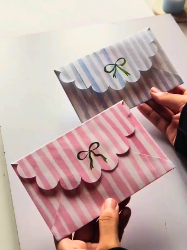 Scalloped Stripe Envelopes That Turn Plain Paper Into a Gift