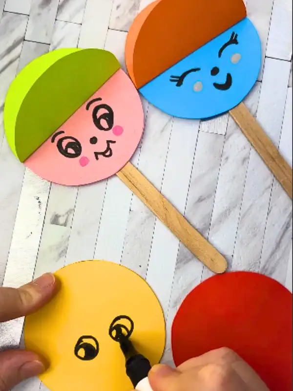 Two Tone Paper Face Puppets