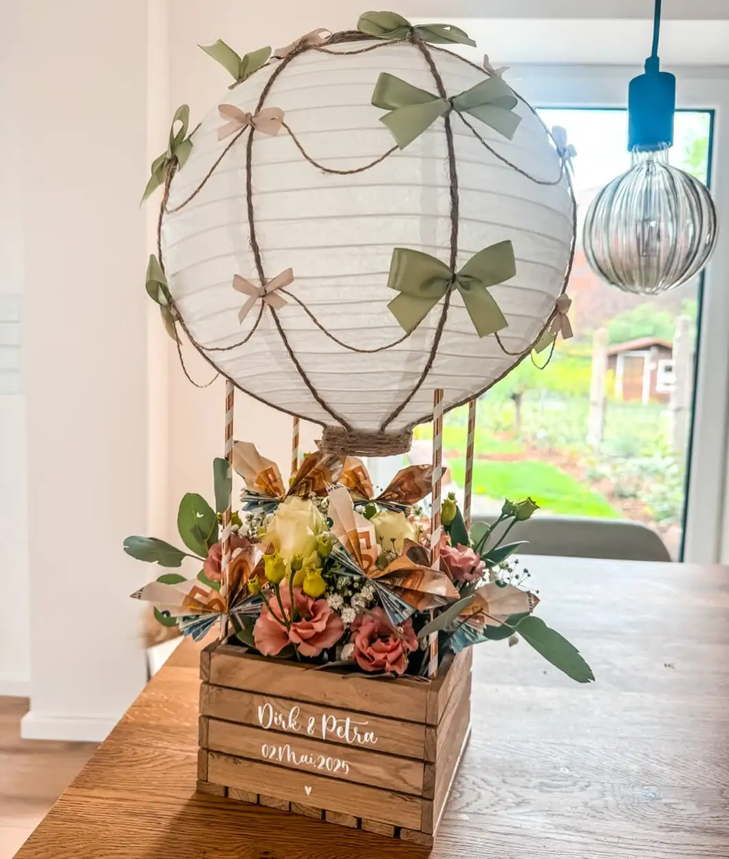 16 Handmade Wedding Gift Ideas Worth Making Yourself 4 Hot Air Balloon Money Gift
