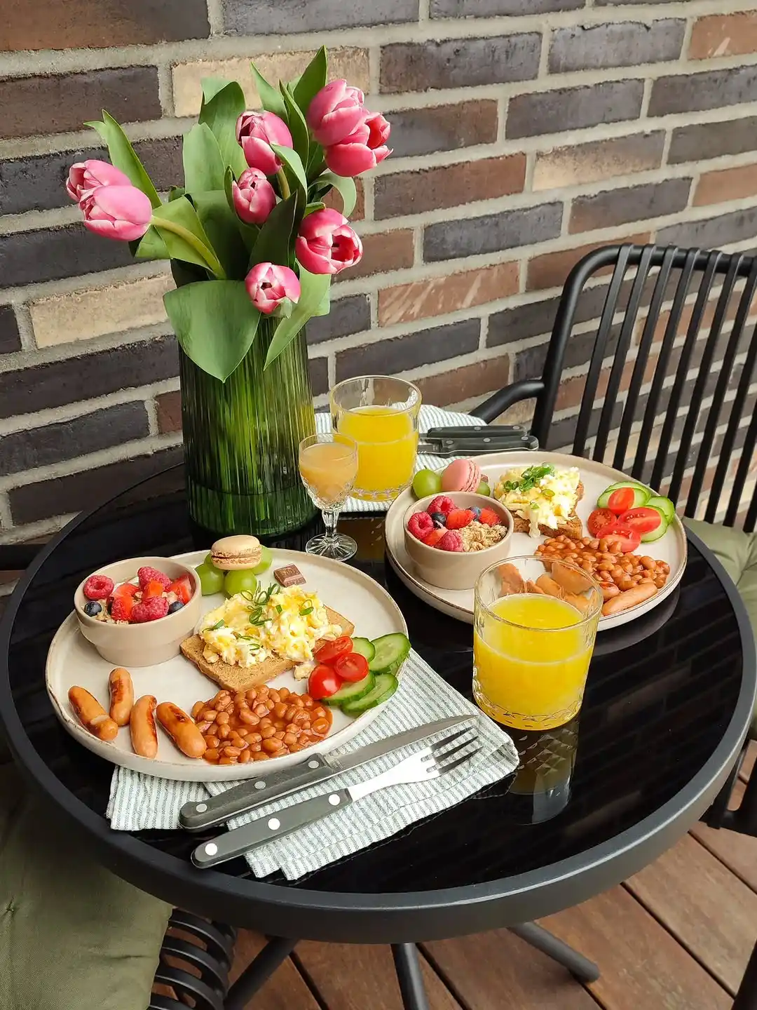 12 Best Mothers Day Gift Ideas on a Budget 3 Homemade Breakfast or Brunch Tray