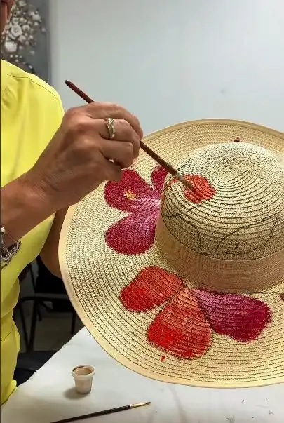 Paint Bold Flowers on a Straw Sun Hat