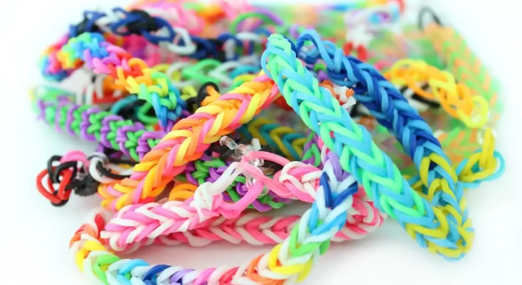 How to Make a Friendship Bracelet Step by Step: Complete Guide for All Skill Levels 6 How to Make a Friendship Bracelet with Yarn