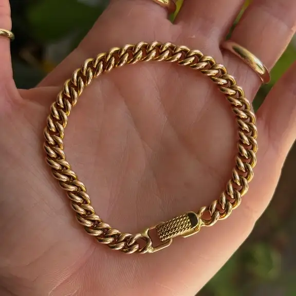 17 Vintage Bracelet Ideas for Stacking, Layering, and Wearing Solo 7 Simple Curb Chain Bracelet