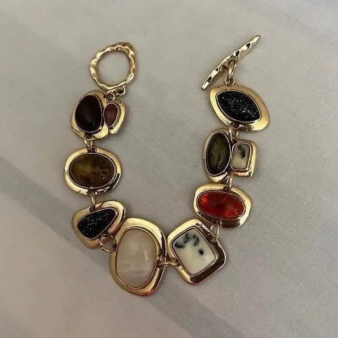 17 Vintage Bracelet Ideas for Stacking, Layering, and Wearing Solo 8 Mixed Stone Toggle Bracelet