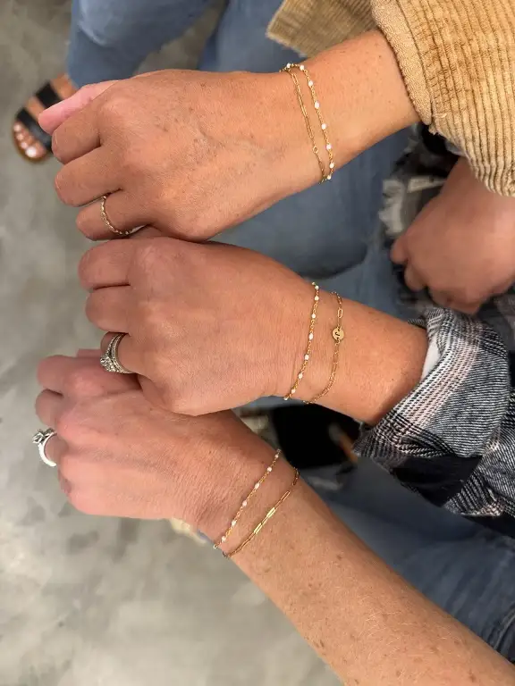 Dainty Gold Chain Bracelets