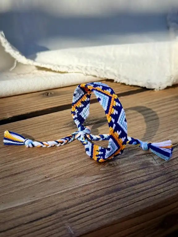 20 Cute Friendship Bracelet Ideas (Beaded, Woven, and Charm Styles) 8 Navy Diamond Weave Bracelet