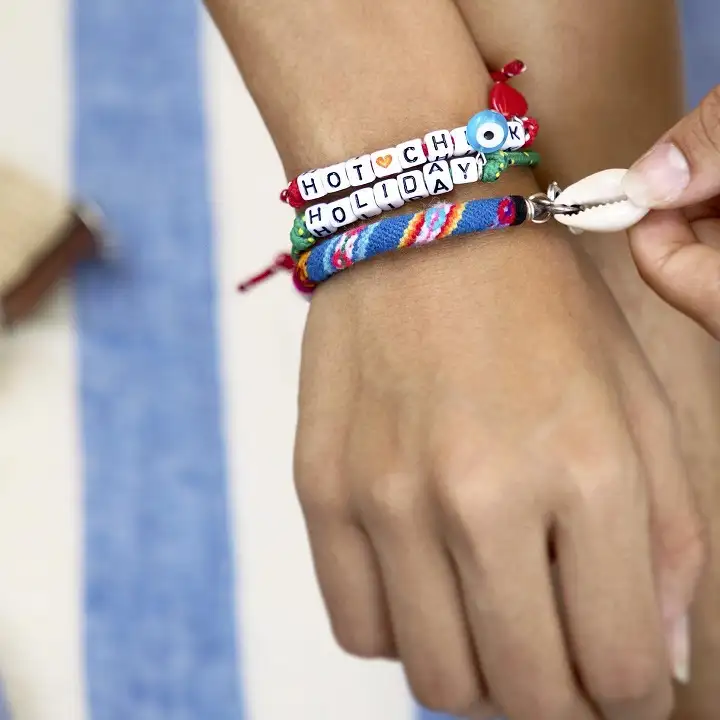 Message Stack with a Shell Charm