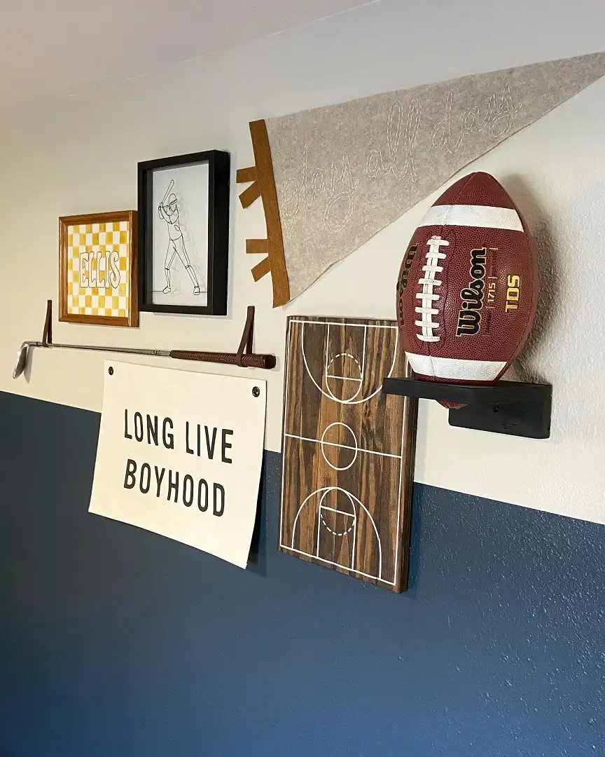 Paint a Mini Sports Court Plaque on Stained Wood