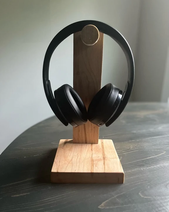 Scrap Wood Headphone Stand That Lives on a Desk