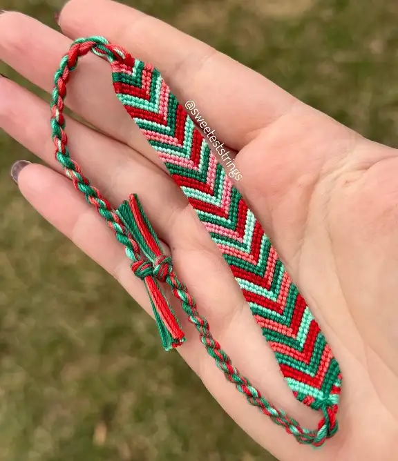 Classic Chevron Knotted Floss Band