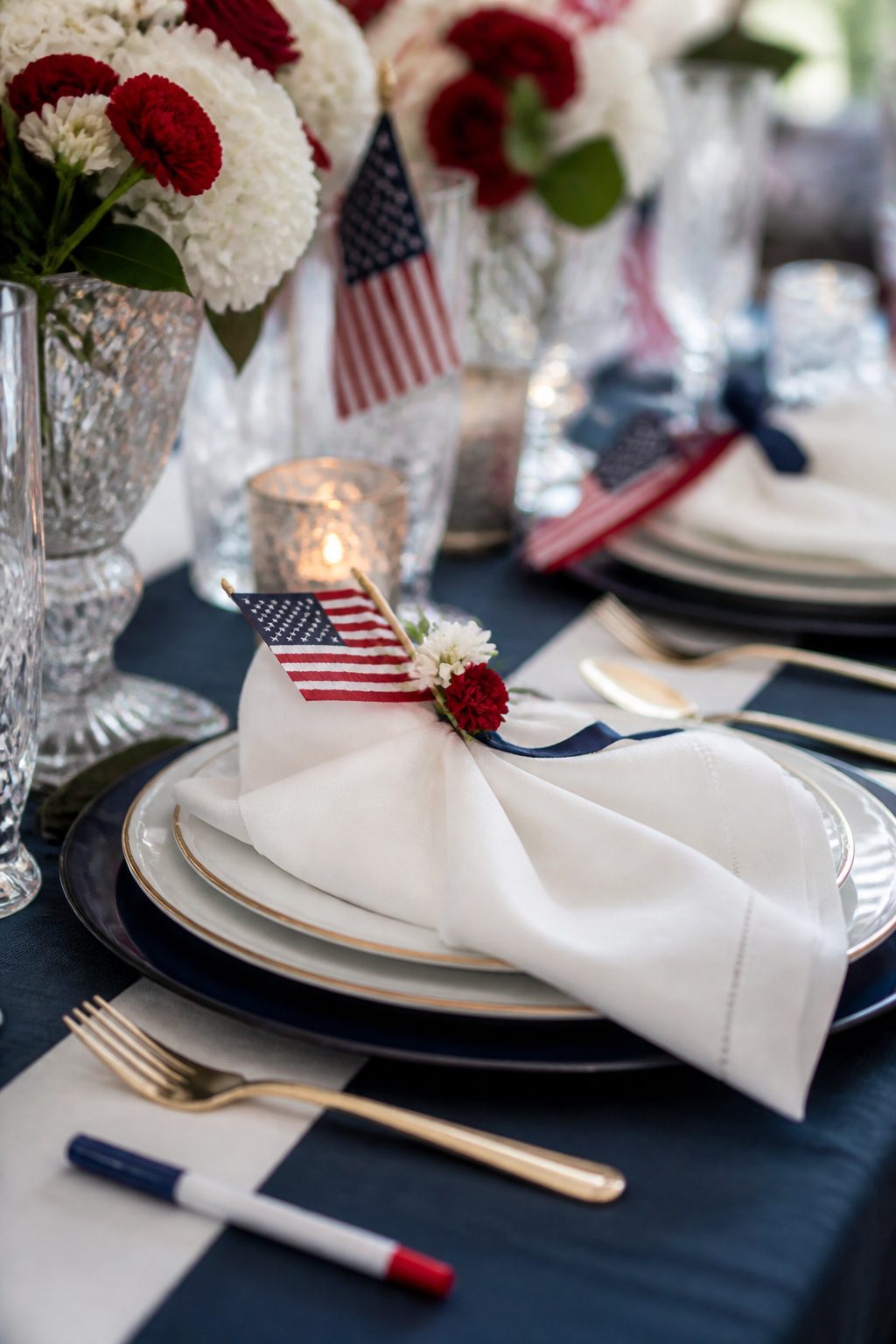 10 DIY 4th of July Luxury Tablescape Ideas 4 Item 3