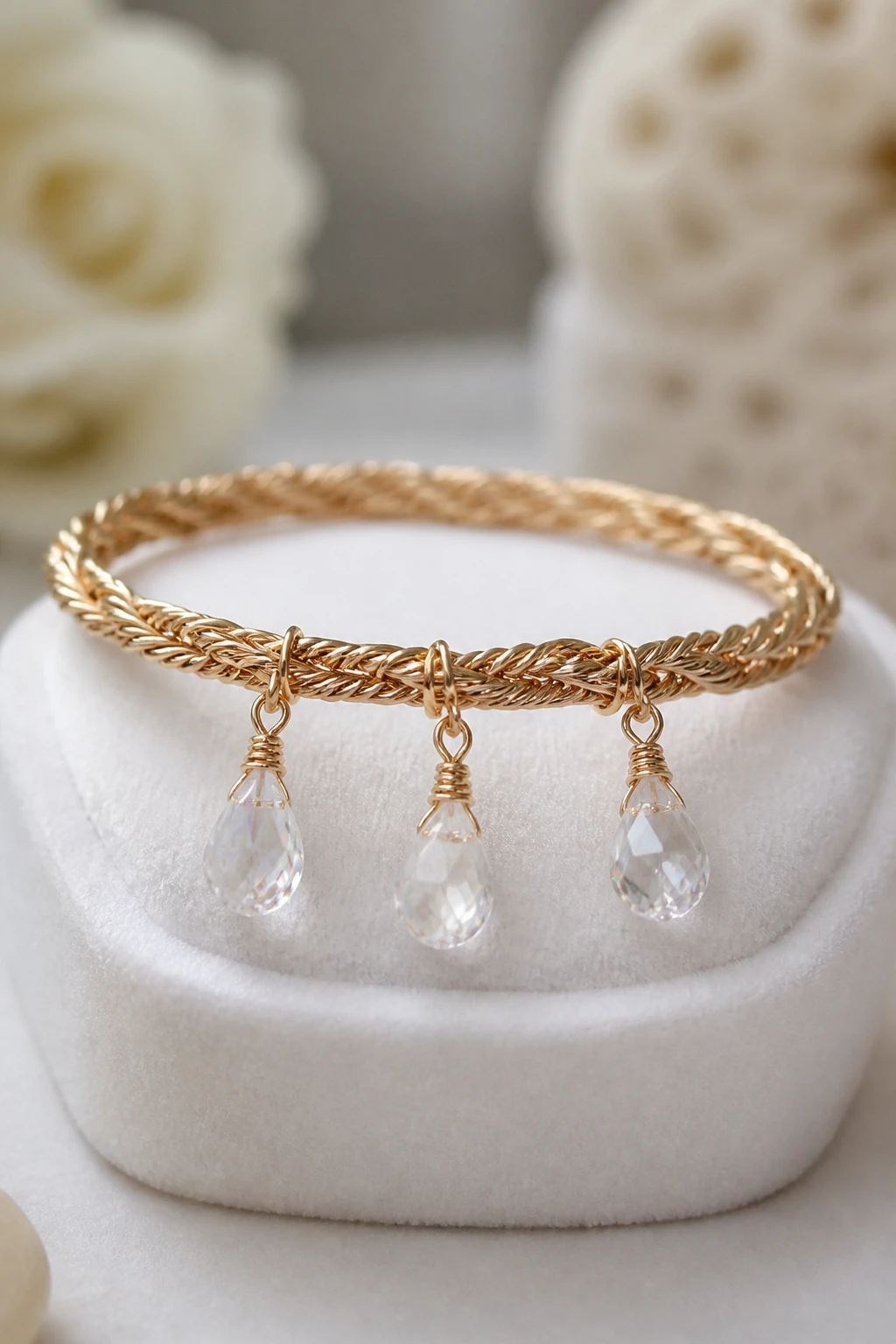 7 Wire Bracelet Ideas for Bridesmaids That Wow Without a Big Budget 4 Item 3
