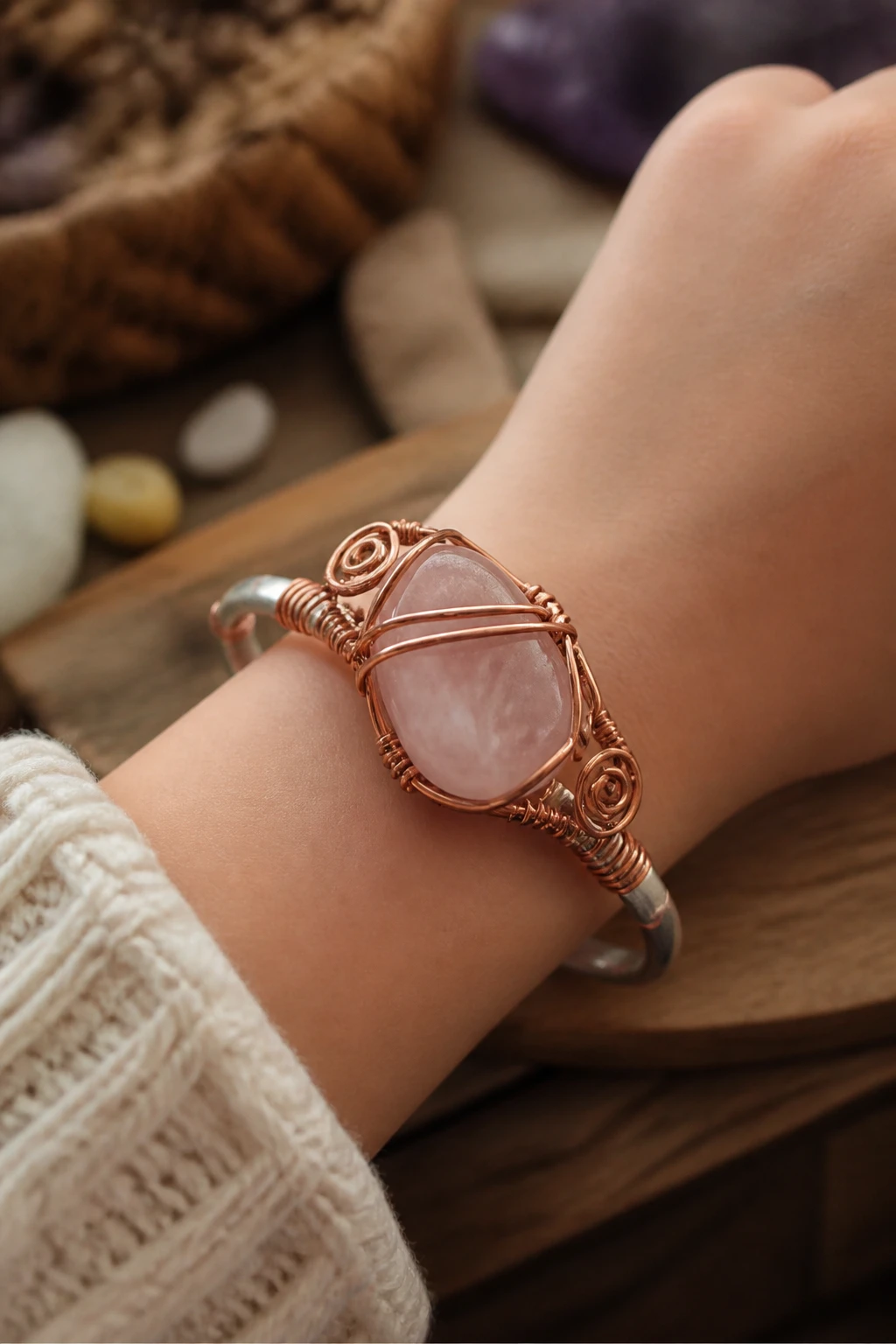 6 Easy Wire Bracelet Ideas for Kids to Make at Home 3 Item 2