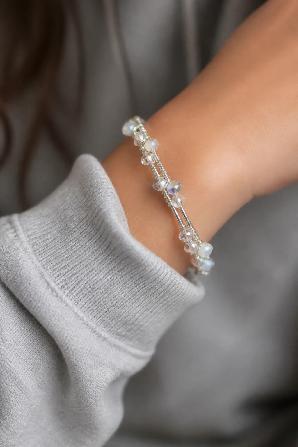 8 Wire Bracelet Ideas for Teen Girls That Are Totally Pinterest-Worthy 2 Item 1