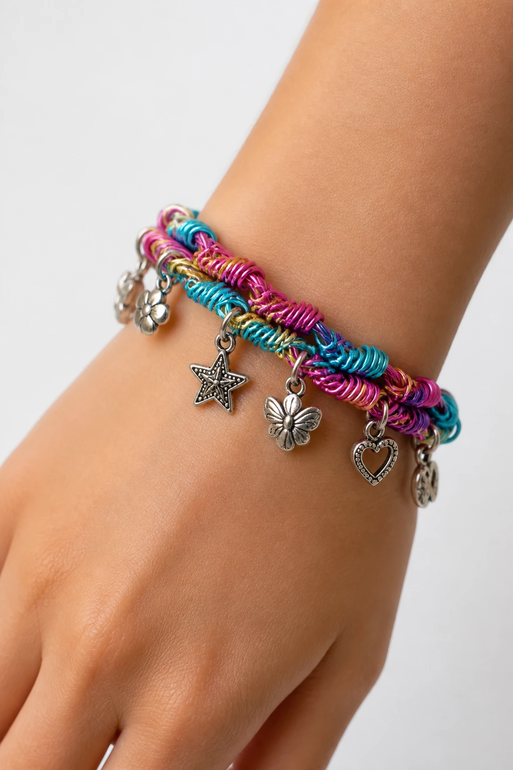 8 Wire Bracelet Ideas for Teen Girls That Are Totally Pinterest-Worthy 8 Item 7