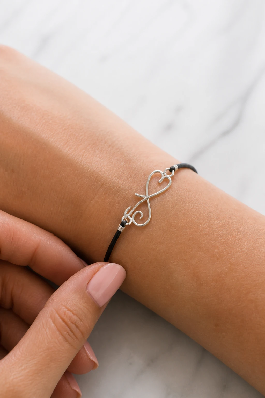 9 Wire Bracelet Ideas You Can Make in 10 Minutes or Less 4 Item 3