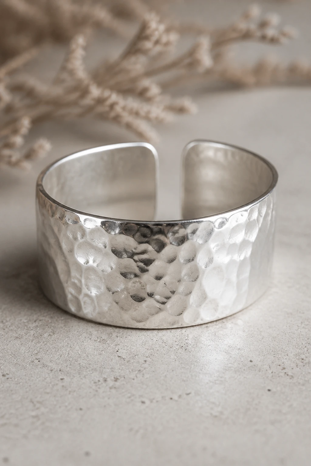 8 Aesthetic Wire Bracelet Ideas for a Boho Minimalist Jewelry Stack 3 Item 2