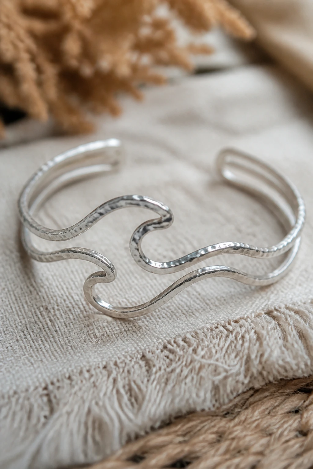 10 Boho Wire Bracelet Ideas That Bring the Festival Vibe All Year 7 Item 6