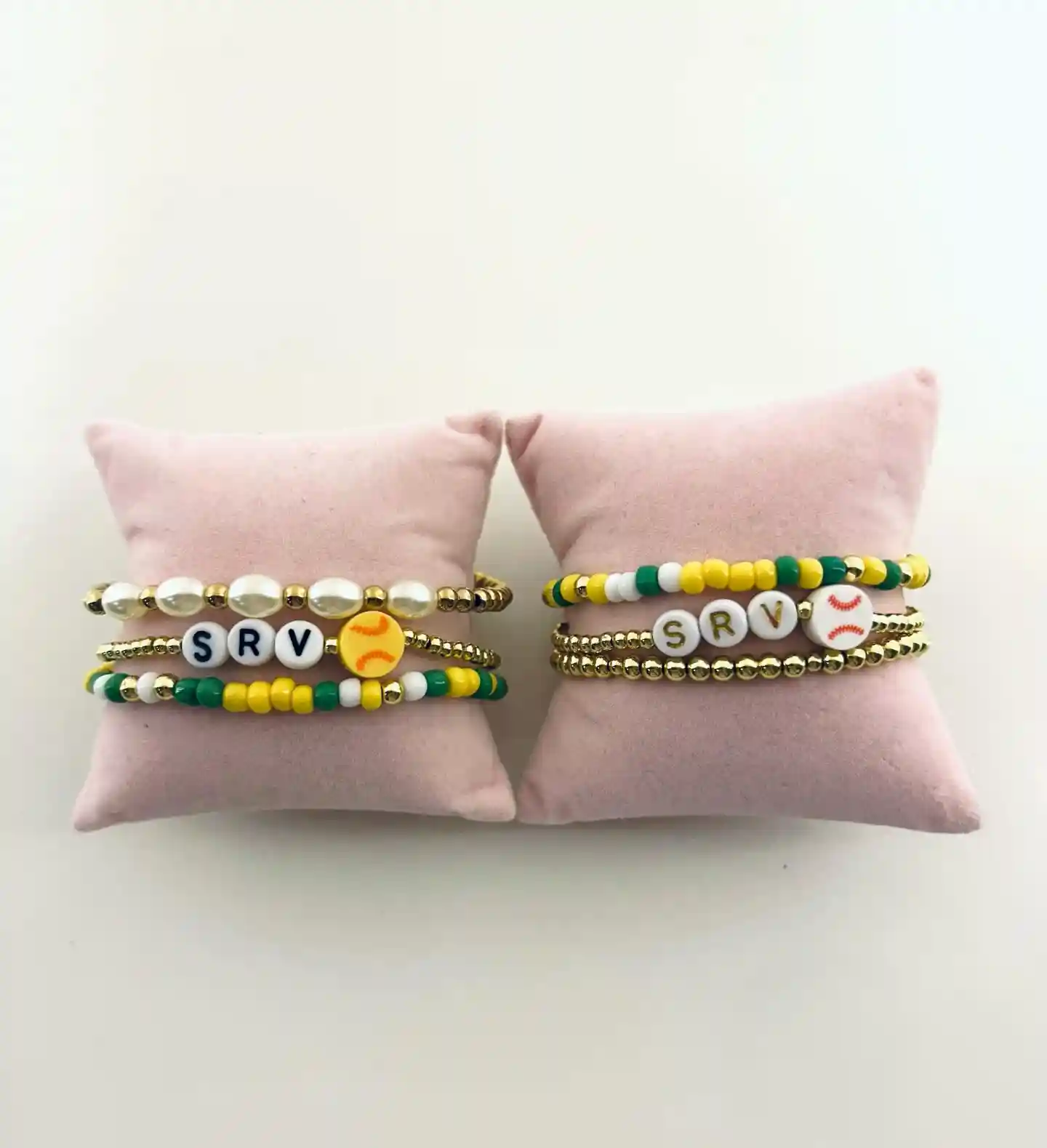 15 Back to School Bracelet Ideas to Trade 14 12. Softball Squad Sets Styled on Mini Pillows With Pearl and Team Color Mixes