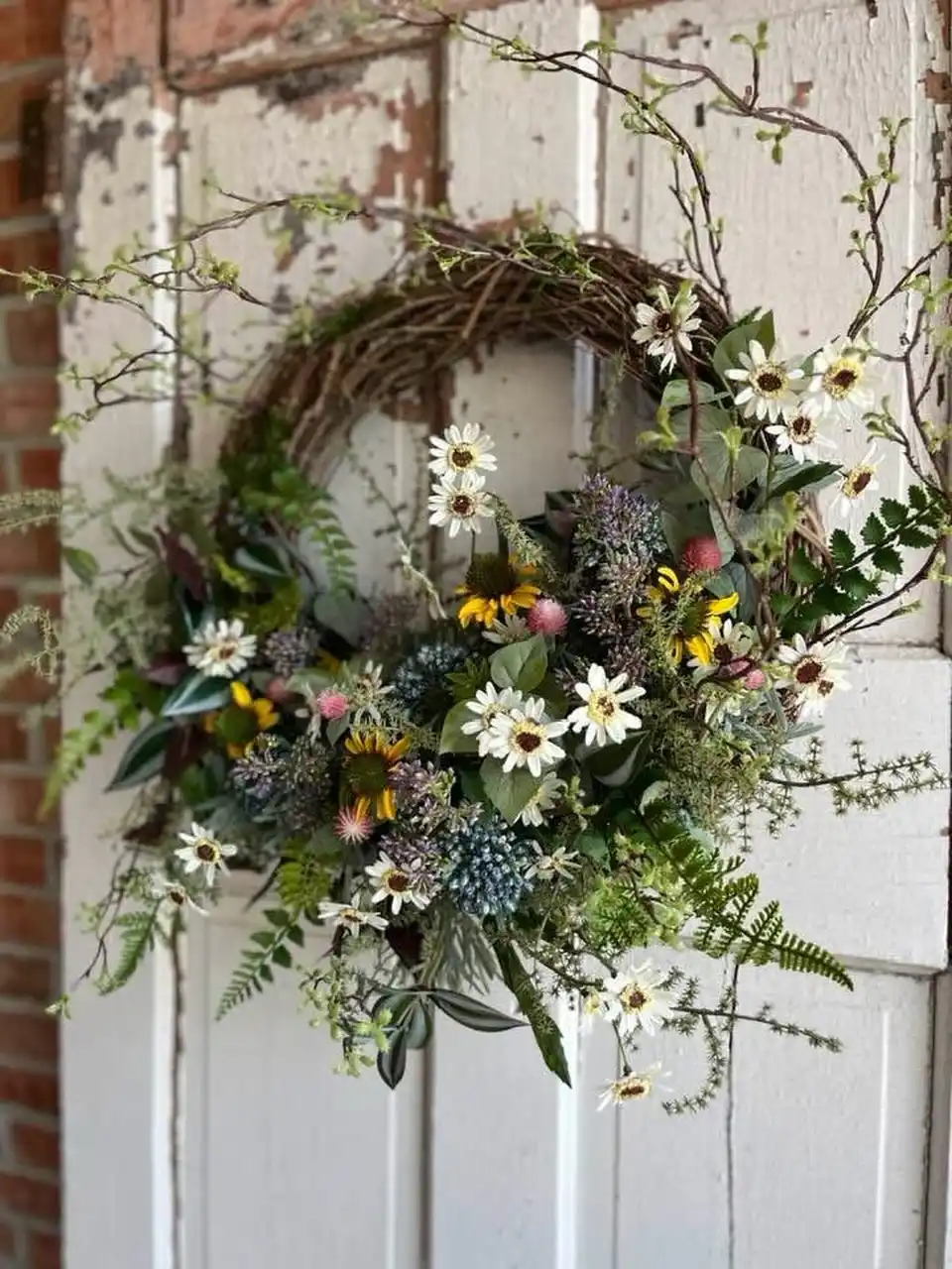 15 Summer Wreath Ideas for the Front Door 10 Colorful summer wreath