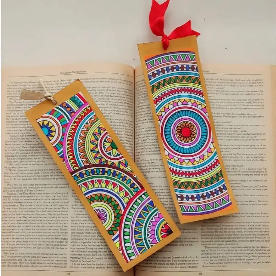 17 DIY Bookmark Ideas for Beginners 14 Creative bookmarks