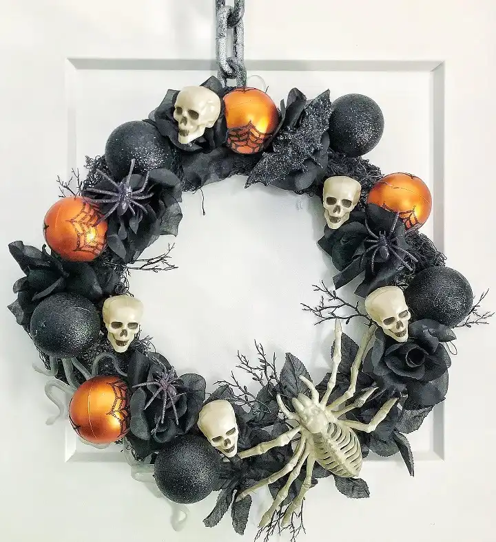 Halloween wreath DIY