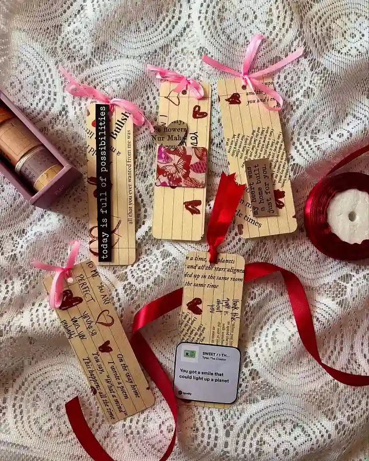 17 DIY Bookmark Ideas for Beginners 6 Handmade bookmarks