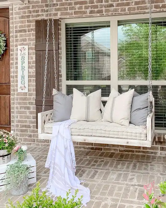 Porch swing