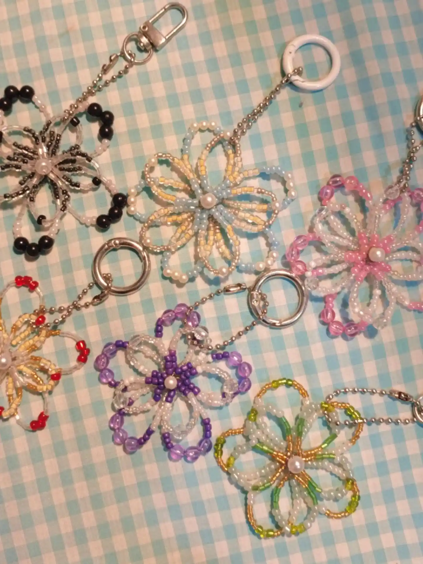 beaded flower keychain