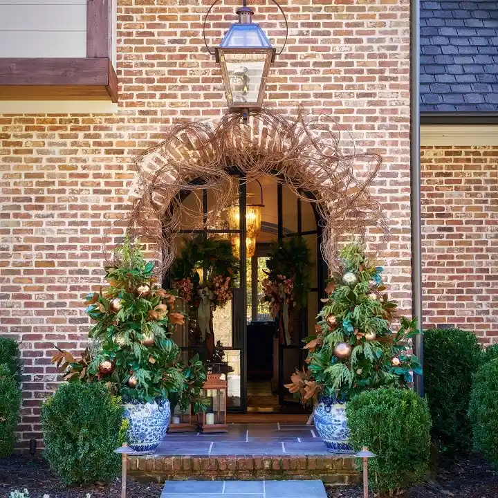 beautiful porch planters