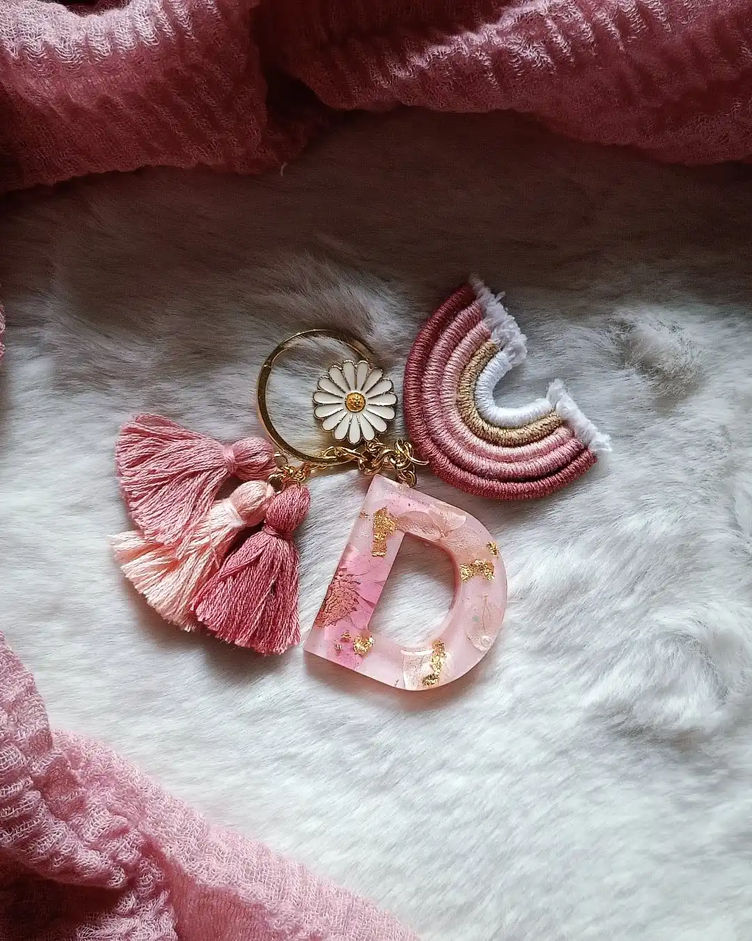 flower resin keychain