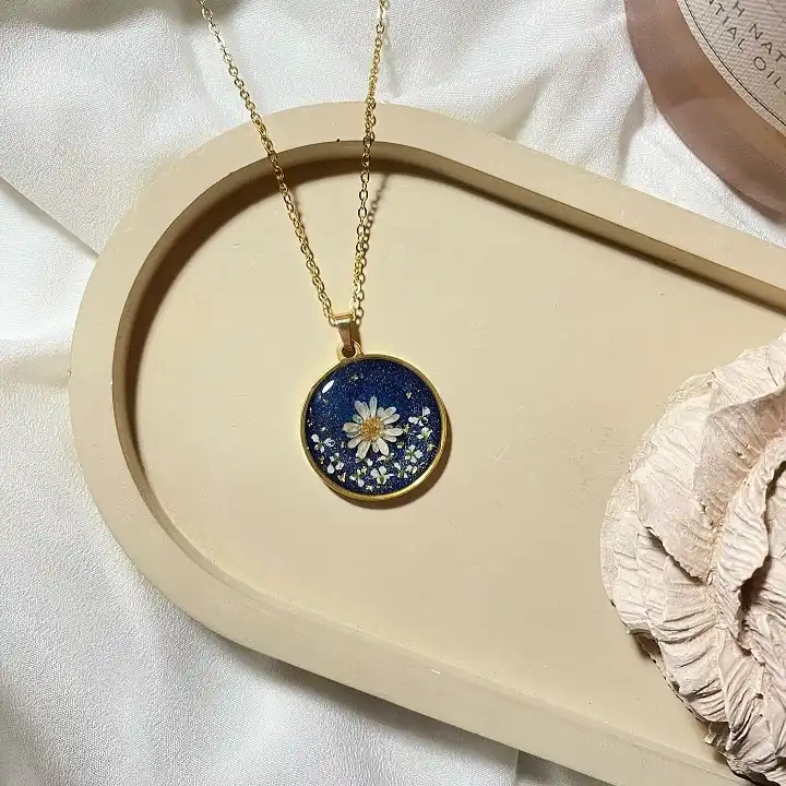 handmade pendant jewelry