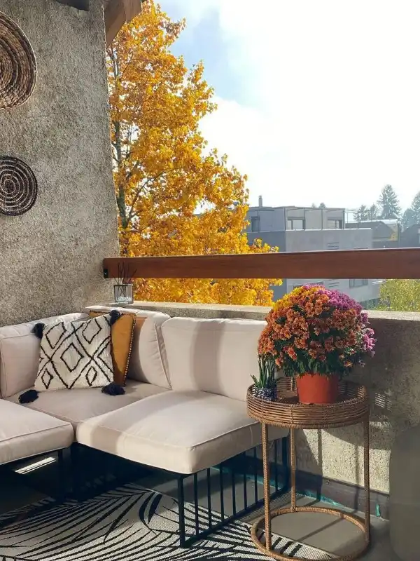 Cozy Fall Balcony Decor: 14 Ideas for Small Spaces 12 Hang Woven Baskets Where a Picture Frame Would Warp