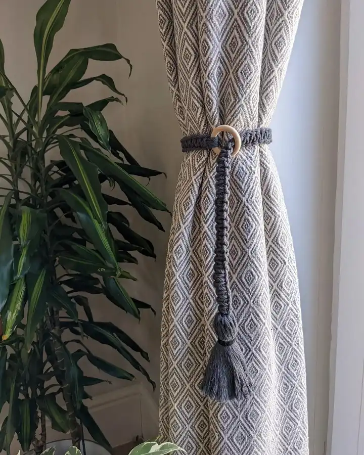 macrame tieback