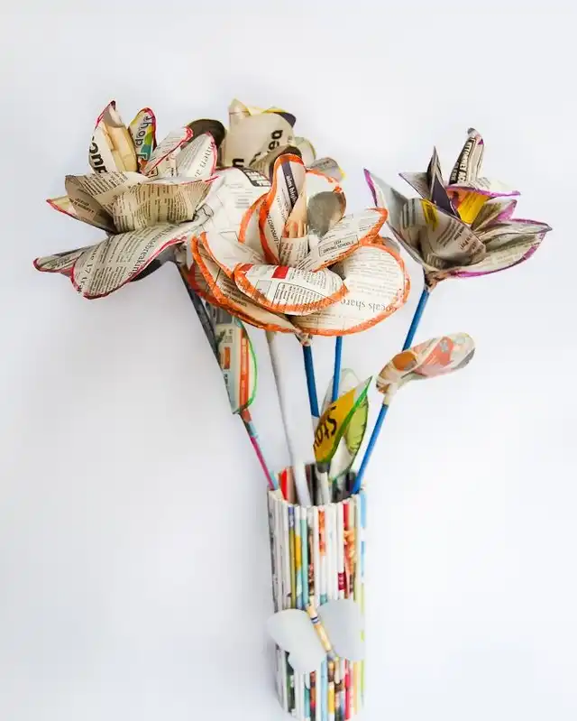 16 Newspaper Craft Ideas That Cost You Nothing 10 newspaper craft flower