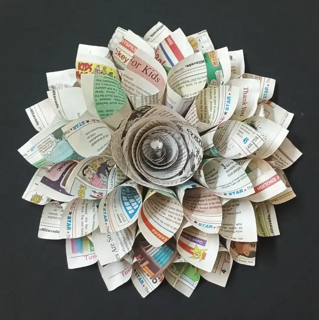 16 Newspaper Craft Ideas That Cost You Nothing 12 newspaper wall hanging craft
