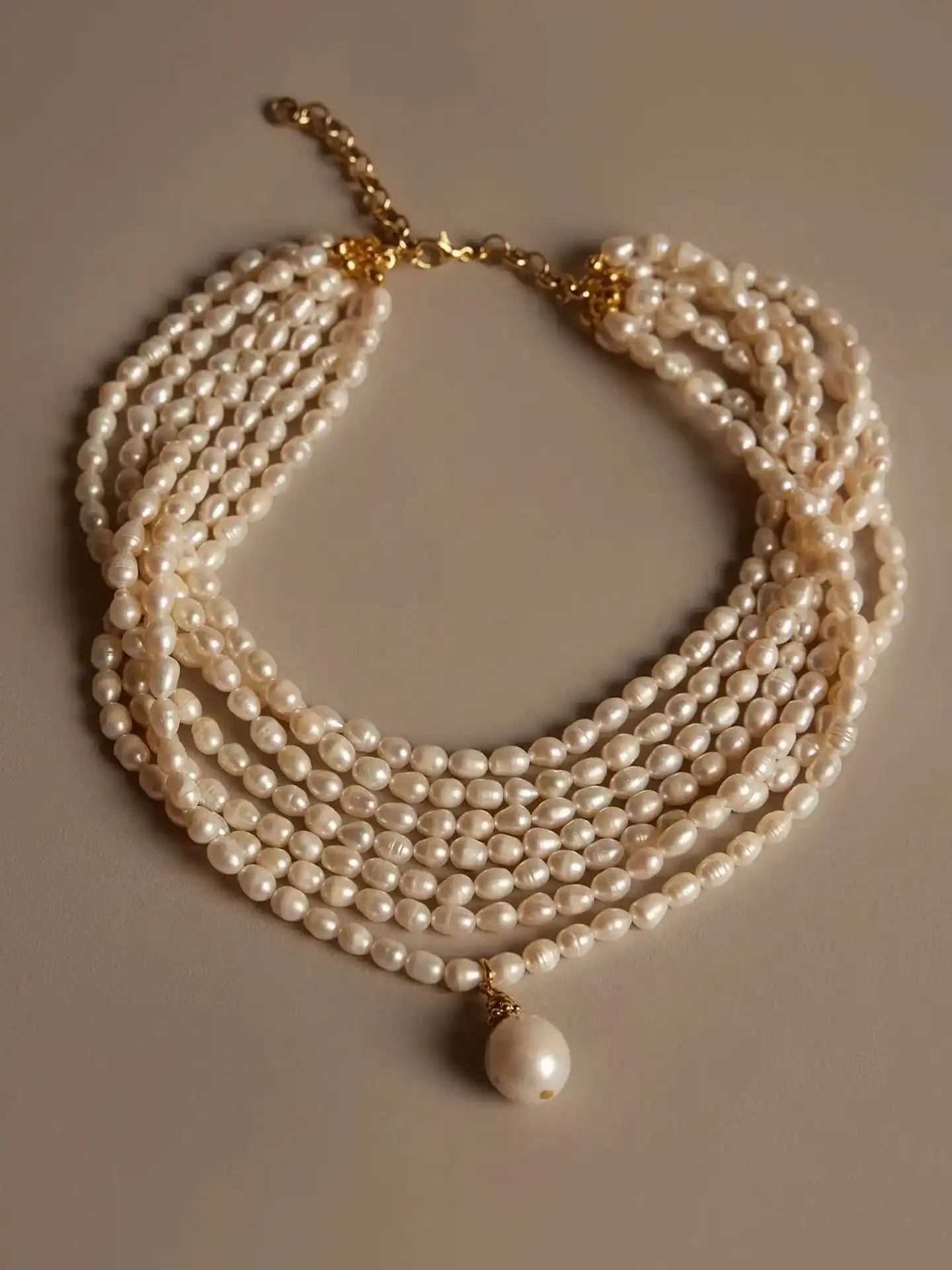 pearl bead necklace
