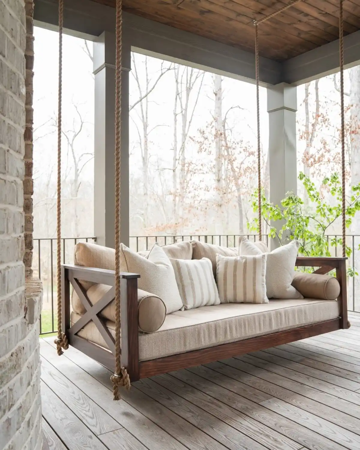 porch swing decor