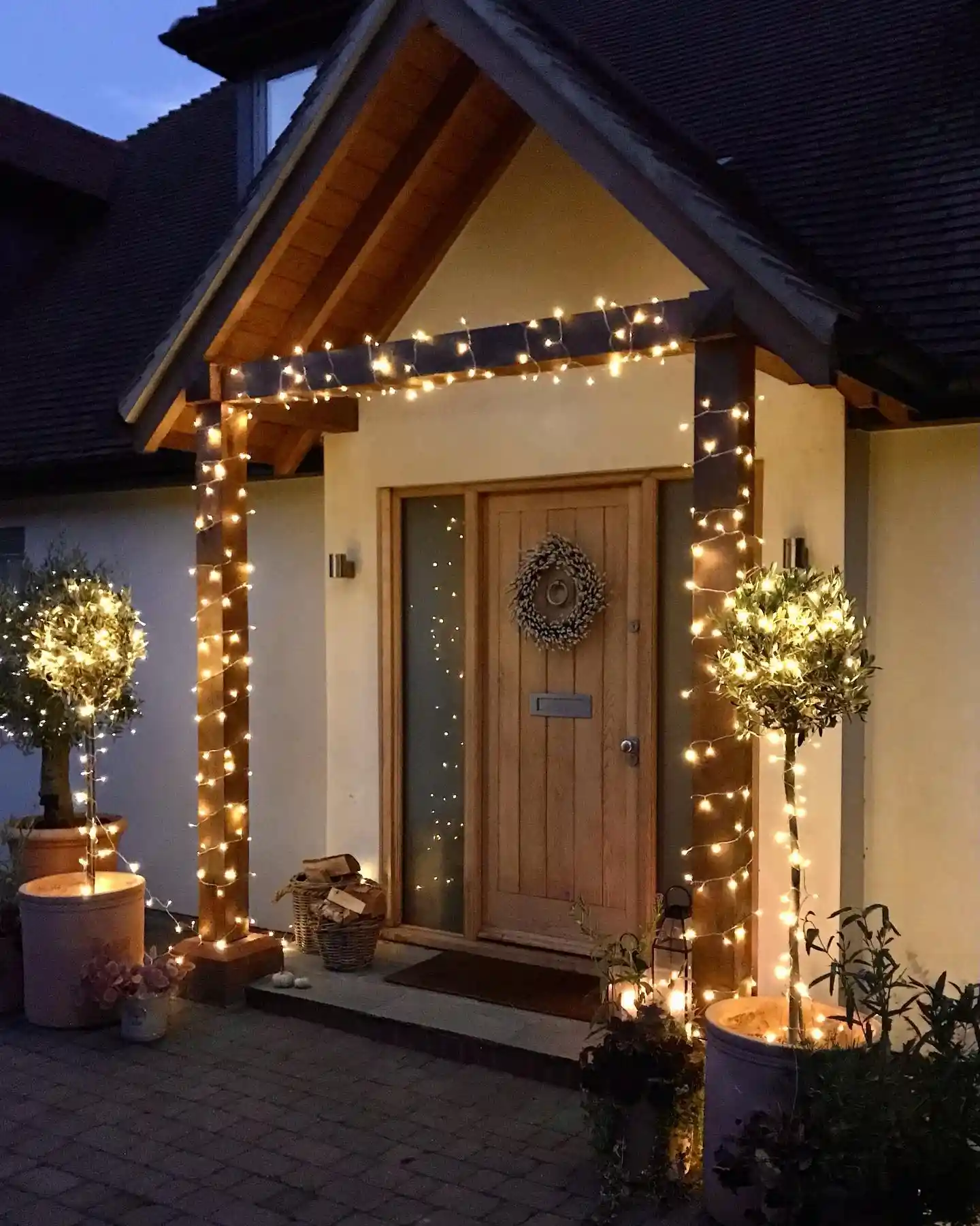 14 Front Porch Lighting Ideas 7 solar porch lights