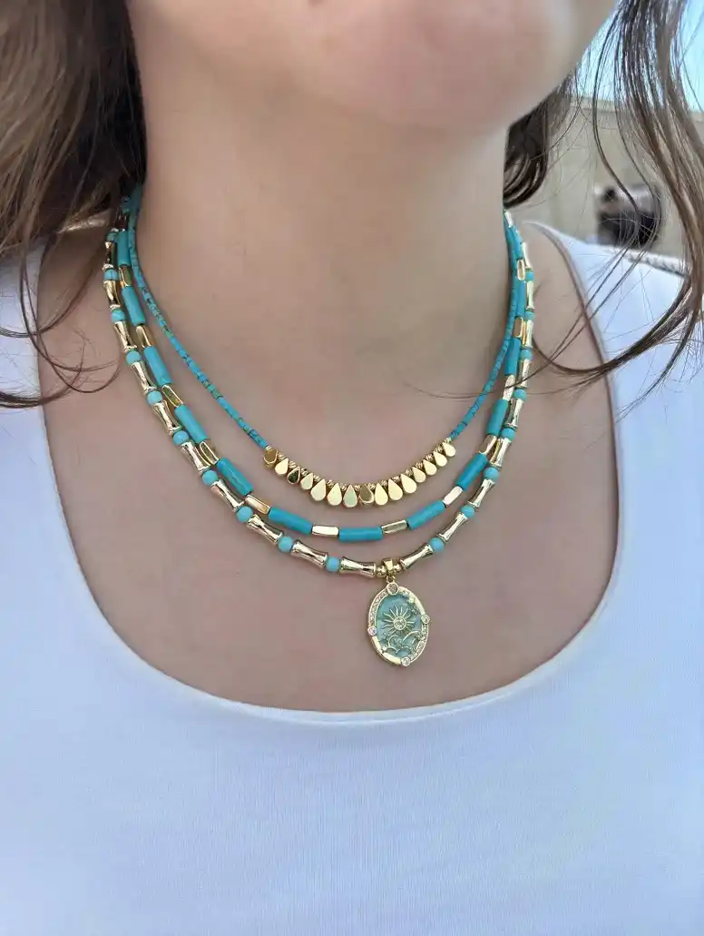 women bead necklace
