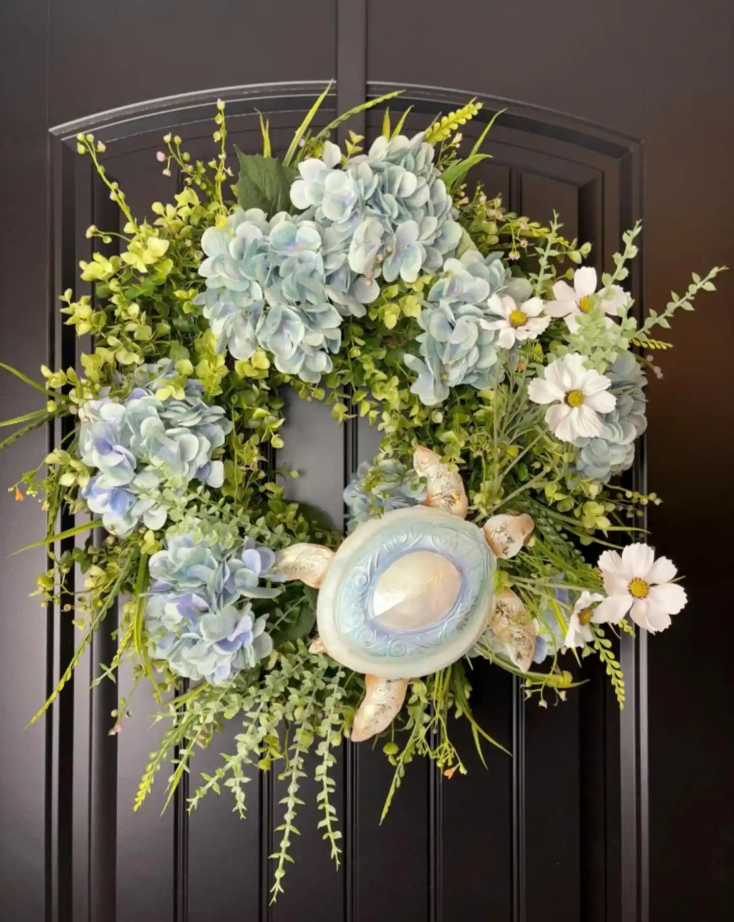 15 Summer Wreath Ideas for the Front Door 13 Coastal summer wreath
