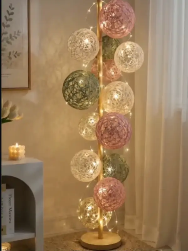 Yarn Ball String Light Tree