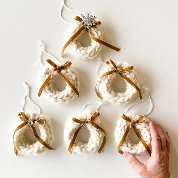 Chunky Yarn Mini Wreath Ornaments