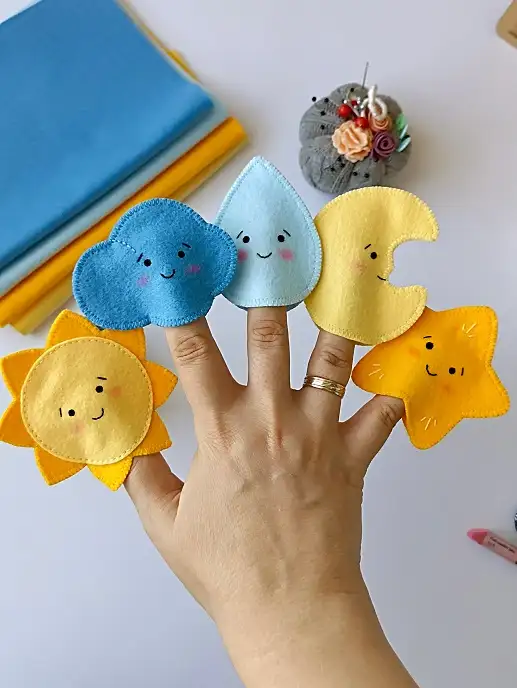 Felt Weather Finger Puppets