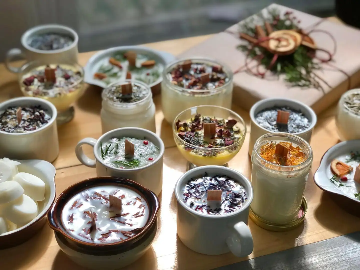 Botanical Candles in Mugs and Jars